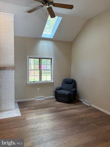 6188 GREENBRIAR LN, Fayetteville, PA 17222
