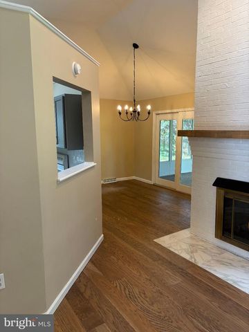 6188 GREENBRIAR LN, Fayetteville, PA 17222