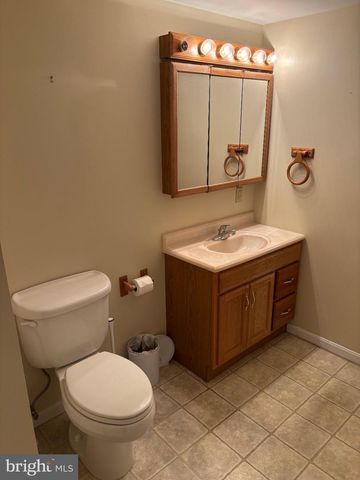 6188 GREENBRIAR LN, Fayetteville, PA 17222