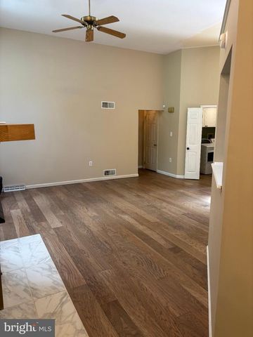 6188 GREENBRIAR LN, Fayetteville, PA 17222