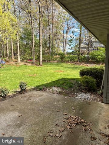 6188 GREENBRIAR LN, Fayetteville, PA 17222