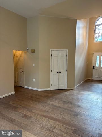6188 GREENBRIAR LN, Fayetteville, PA 17222