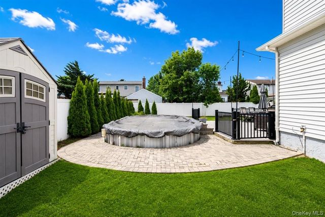 140 Euclid Avenue, Massapequa, NY 11758