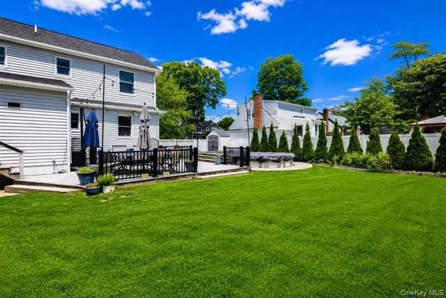 140 Euclid Avenue, Massapequa, NY 11758