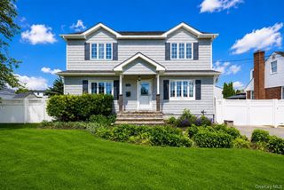140 Euclid Avenue, Massapequa, NY 11758
