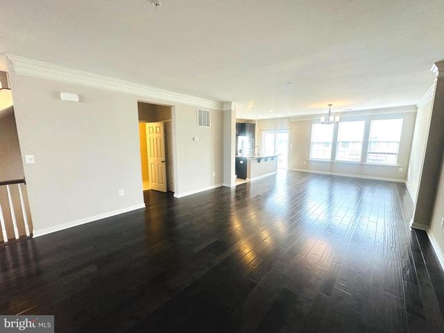 25576 TOLAR SQ, Chantilly, VA 20152