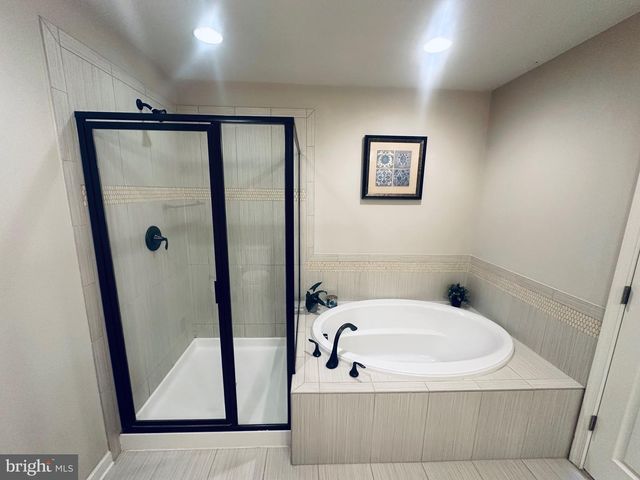 25576 TOLAR SQ, Chantilly, VA 20152