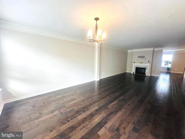 25576 TOLAR SQ, Chantilly, VA 20152