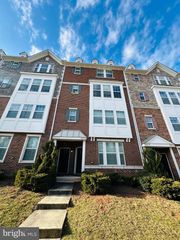25576 TOLAR SQ, Chantilly, VA 20152