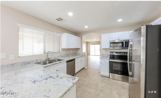12554 W INDIANOLA Avenue, Avondale, AZ 85392