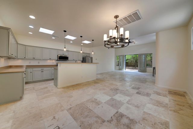 1228 LAFAYETTE Drive NE, Albuquerque, NM 87106