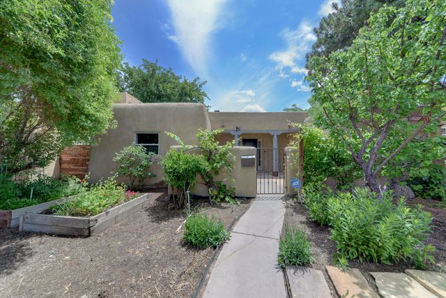 1228 LAFAYETTE Drive NE, Albuquerque, NM 87106