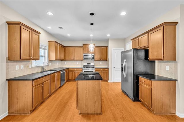 5401 Stone Cove Drive SW, Atlanta, GA 30331