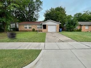 904 S Murray Street, Mckinney, TX 75069
