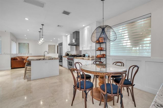 627 Alcazar Ave, Coral Gables, FL 33134