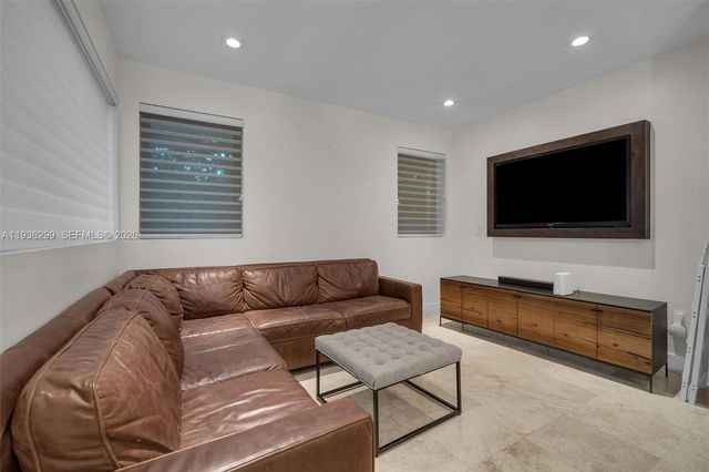 627 Alcazar Ave, Coral Gables, FL 33134