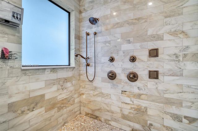 627 Alcazar Ave, Coral Gables, FL 33134