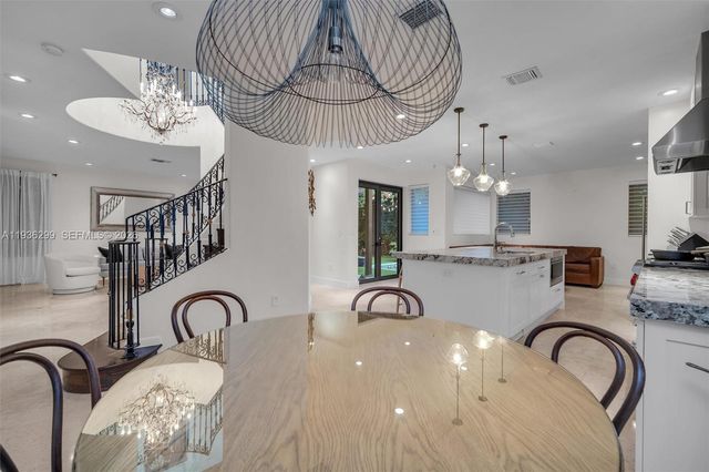 627 Alcazar Ave, Coral Gables, FL 33134