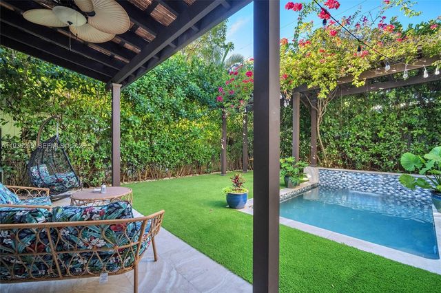 627 Alcazar Ave, Coral Gables, FL 33134