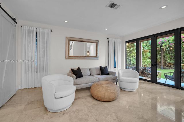 627 Alcazar Ave, Coral Gables, FL 33134