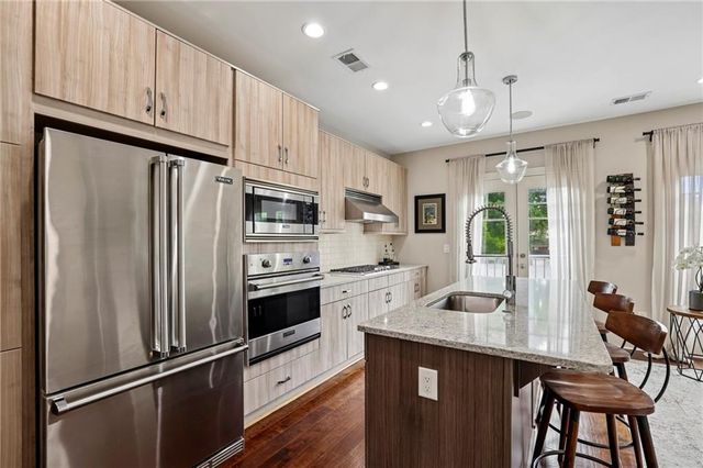 307 Canton Way, Roswell, GA 30075