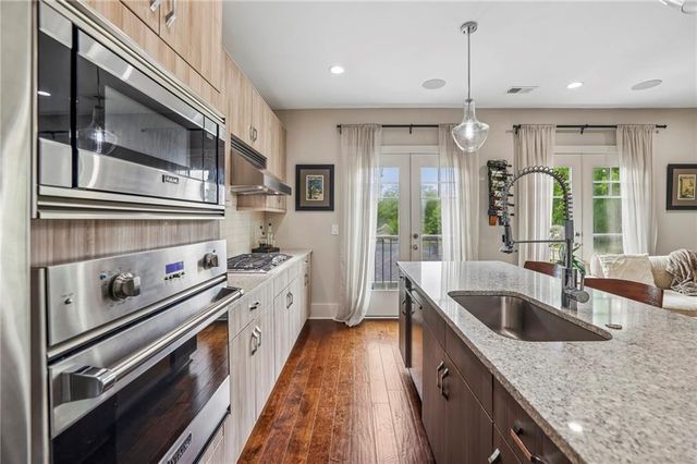 307 Canton Way, Roswell, GA 30075