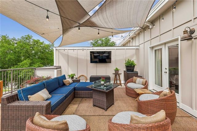 307 Canton Way, Roswell, GA 30075