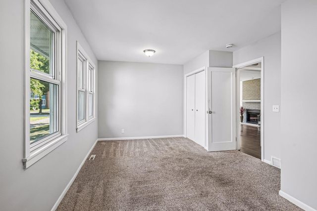 5900 Queen Avenue S, Minneapolis, MN 55410