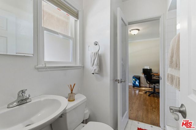 12727 La Maida Street, Valley Village, CA 91607