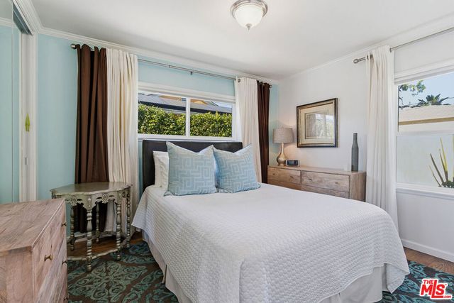 12727 La Maida Street, Valley Village, CA 91607
