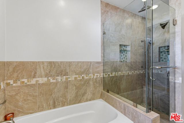 12727 La Maida Street, Valley Village, CA 91607