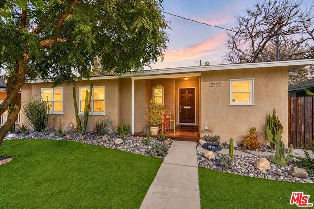 12727 La Maida Street, Valley Village, CA 91607