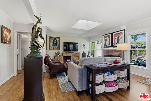 12727 La Maida Street, Valley Village, CA 91607