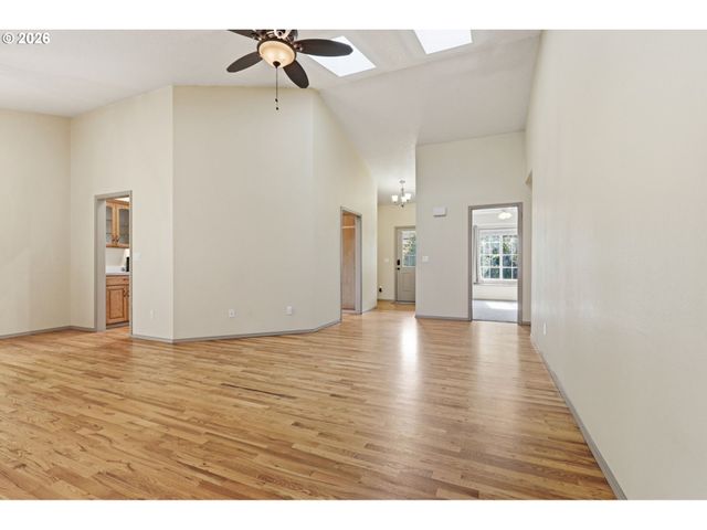 231 EAST St, Oregon City, OR 97045