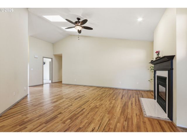 231 EAST St, Oregon City, OR 97045