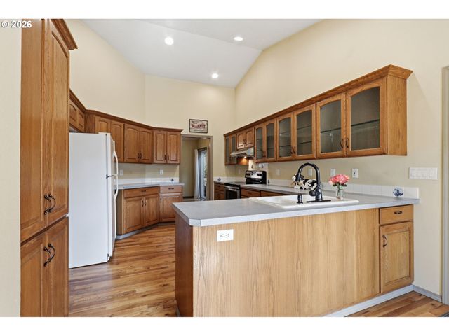 231 EAST St, Oregon City, OR 97045