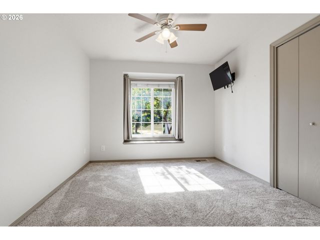 231 EAST St, Oregon City, OR 97045