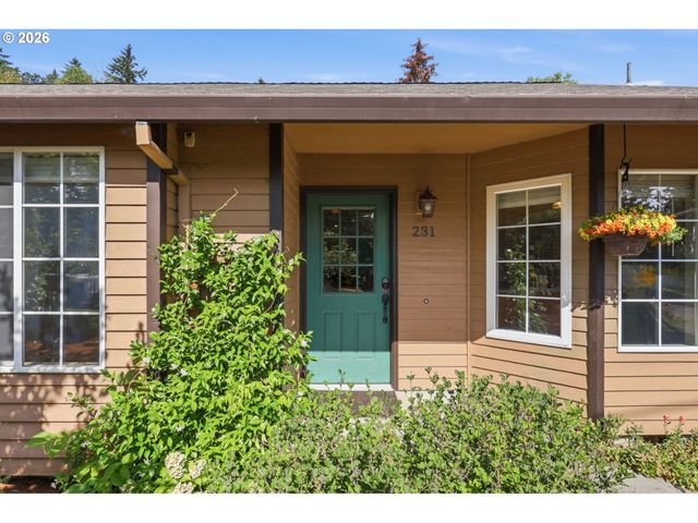 231 EAST St, Oregon City, OR 97045