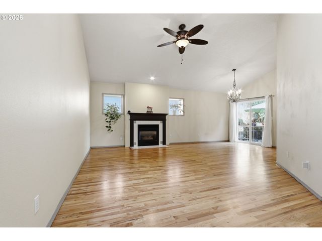 231 EAST St, Oregon City, OR 97045