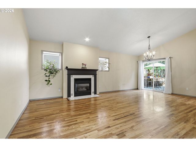 231 EAST St, Oregon City, OR 97045