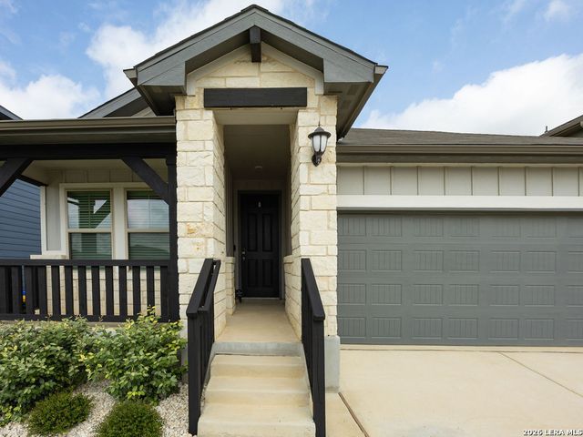 4521 Longhorn Crst, San Antonio, TX 78245