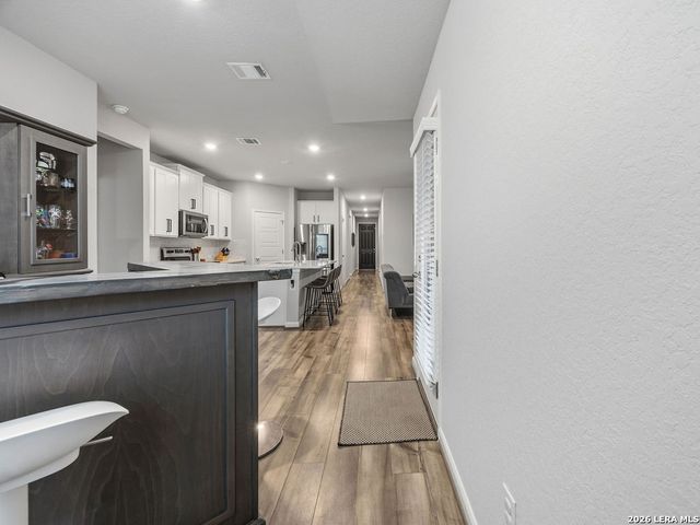4521 Longhorn Crst, San Antonio, TX 78245