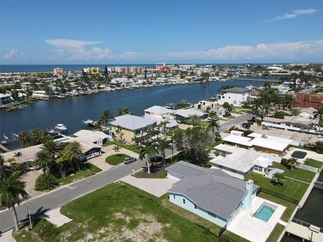 11125 4TH ST E, Treasure Island, FL 33706