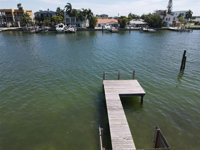 11125 4TH ST E, Treasure Island, FL 33706