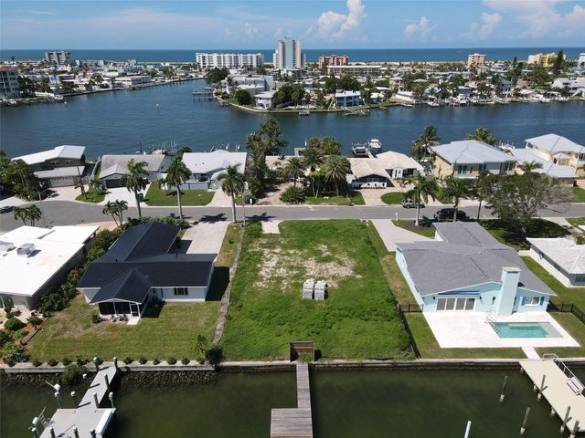 11125 4TH ST E, Treasure Island, FL 33706