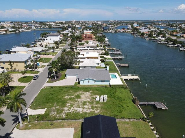 11125 4TH ST E, Treasure Island, FL 33706