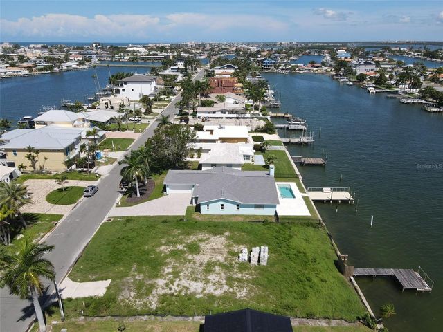 11125 4TH ST E, Treasure Island, FL 33706