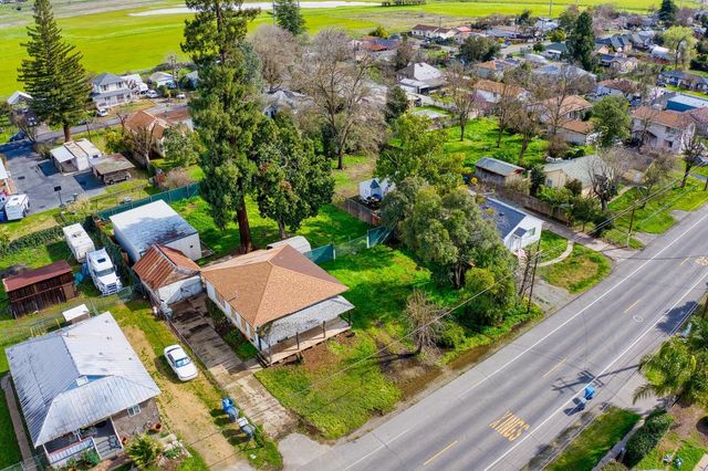 6219 Dunning Ave, Linda, CA 95901