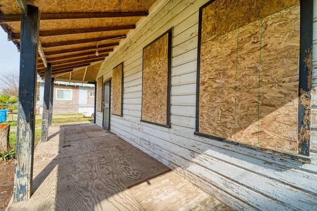 6219 Dunning Ave, Linda, CA 95901