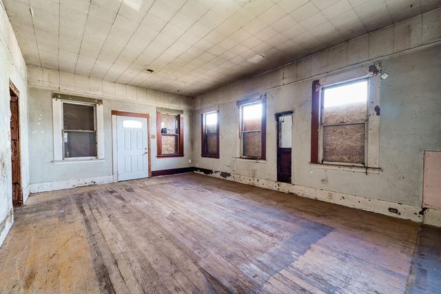 6219 Dunning Ave, Linda, CA 95901